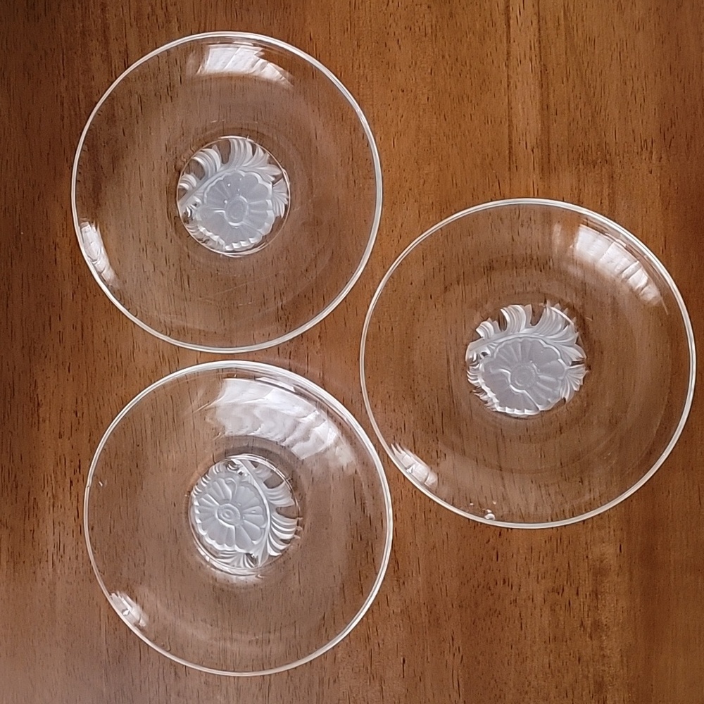 Set of Vintage Jeanette Glass 5 1/2 inch Tea Plates